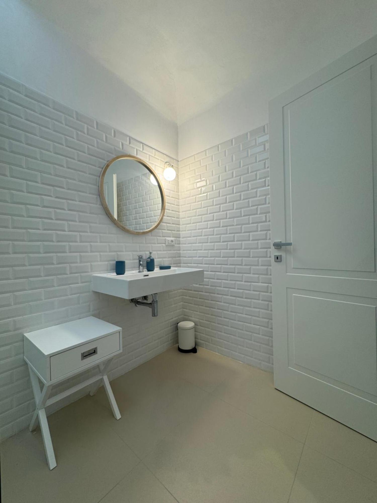 Hotel Titti Guest-House Finale Ligure Esterno foto